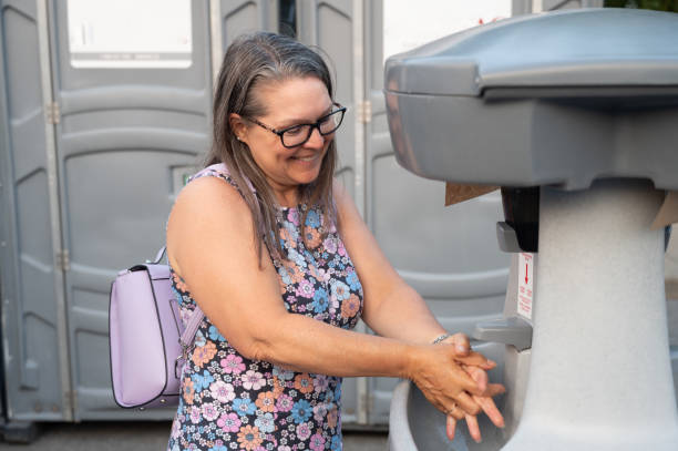 Best Portable toilet rental cost  in Lavaca, AR